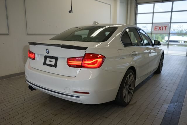 Used 2018 BMW 330i xDrive Sedan AWD/4WD image 14