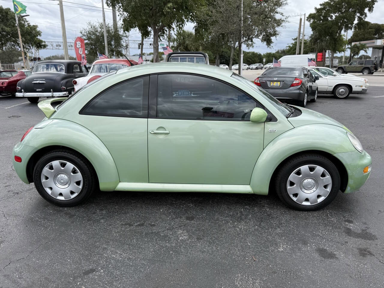 Used 2002 Volkswagen Beetle GL image 10