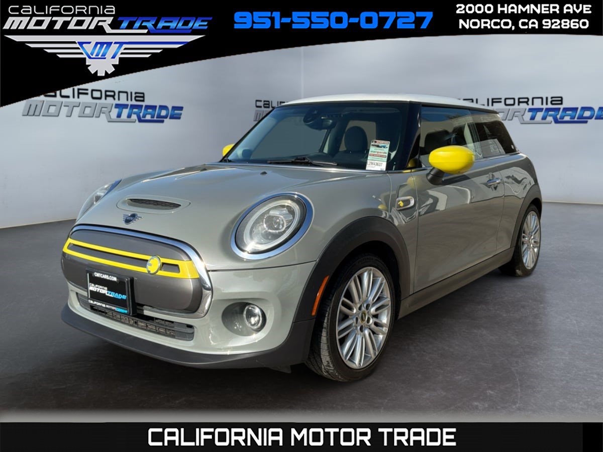 Used 2020 MINI Cooper SE w/ 6.5" Touchscreen Package FWD image 1