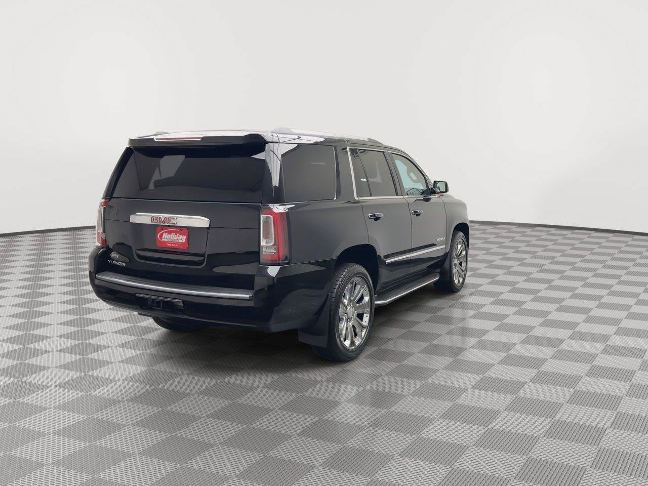 Used 2015 GMC Yukon Denali w/ Touring Package AWD/4WD image 43