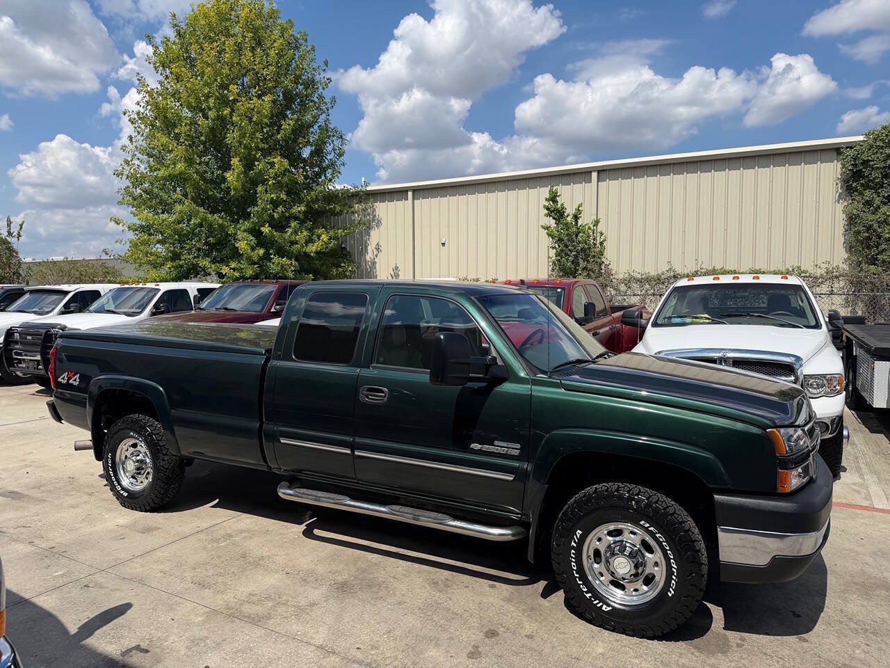 Used 2006 Chevrolet Silverado 2500 LT w/ Heavy-Duty Power Package AWD/4WD image 31