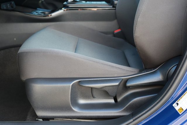 Used 2025 Toyota Prius LE image 9