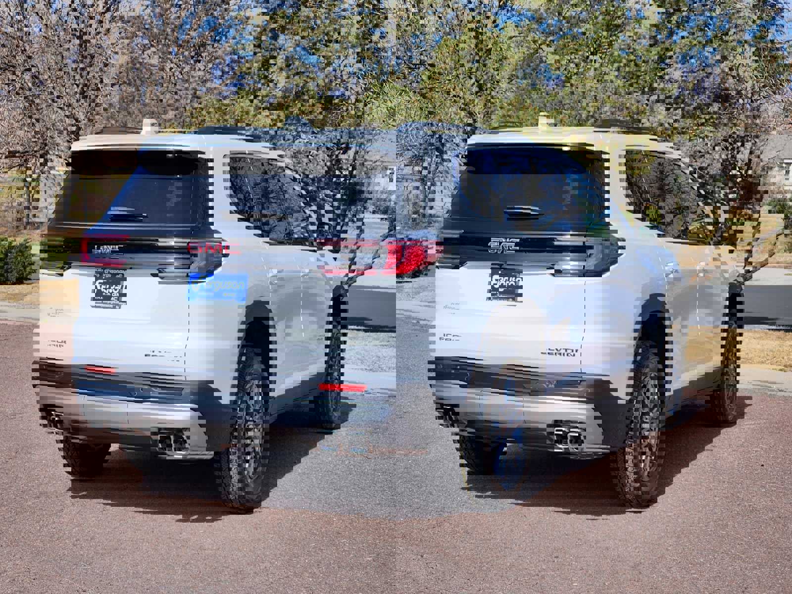 New 2025 GMC Acadia Elevation image 3