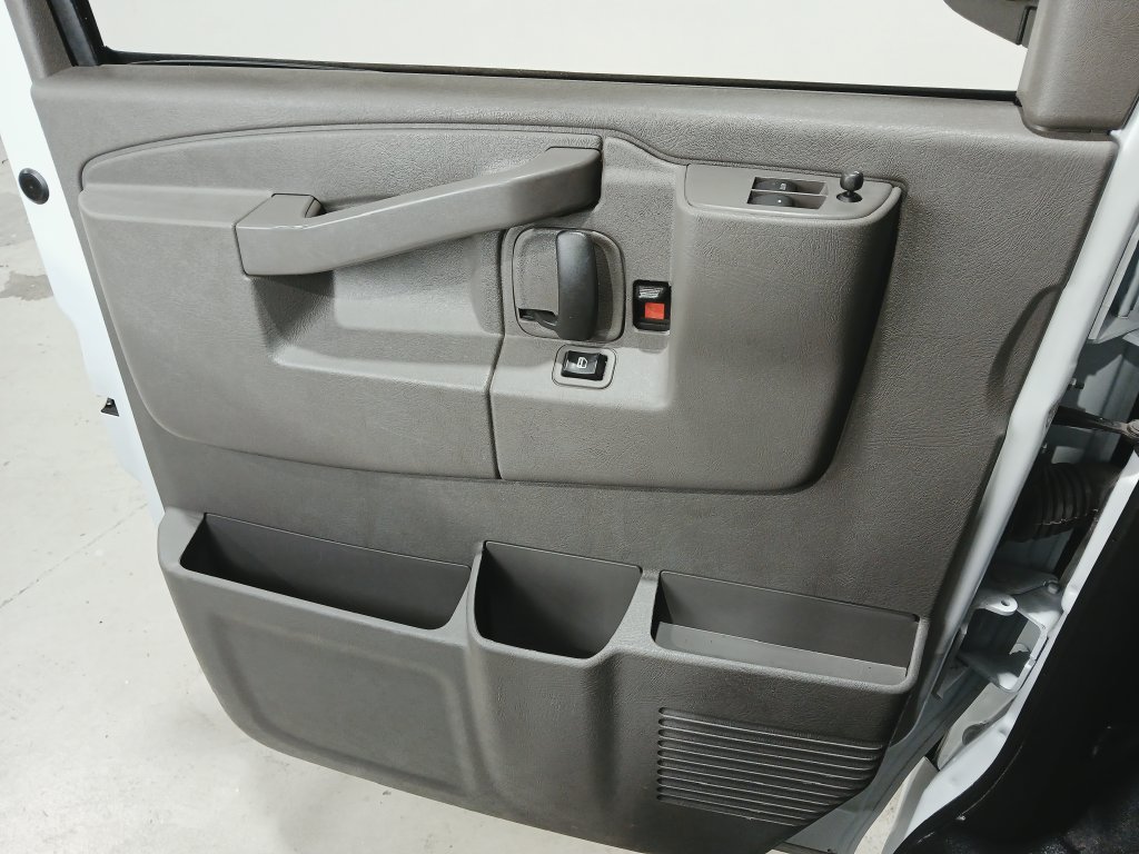 Certified 2025 Chevrolet Express 2500 w/ Driver Convenience Package RWD image 19