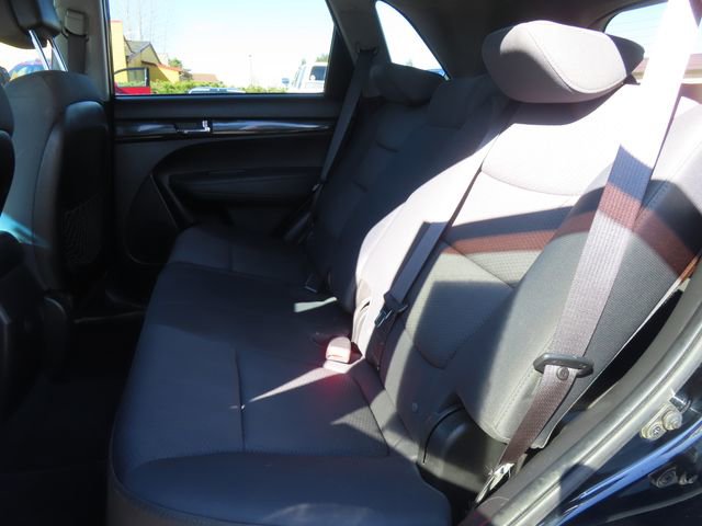 Used 2012 Kia Sorento LX w/ Convenience Pkg image 32