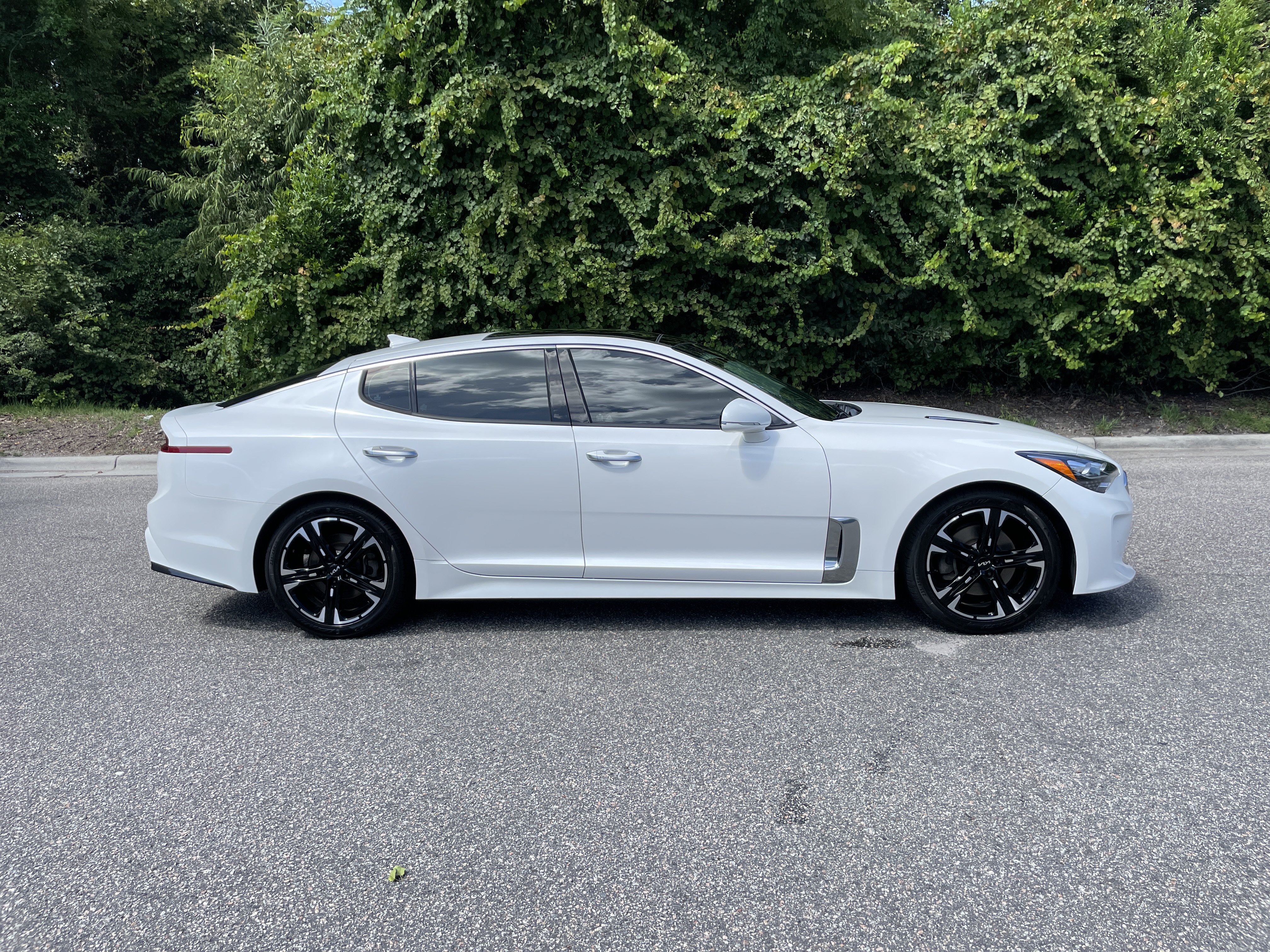 Used 2018 Kia Stinger Premium RWD image 10