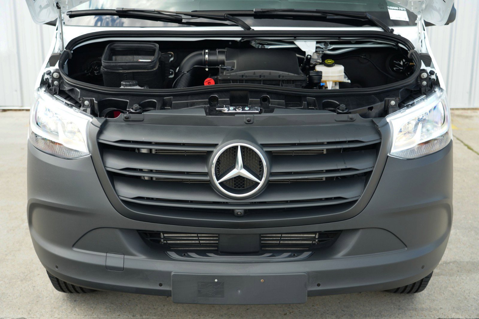 Used 2023 Mercedes-Benz Sprinter 1500 image 8