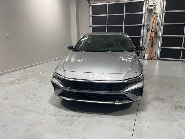 New 2026 Hyundai Elantra Sport image 2