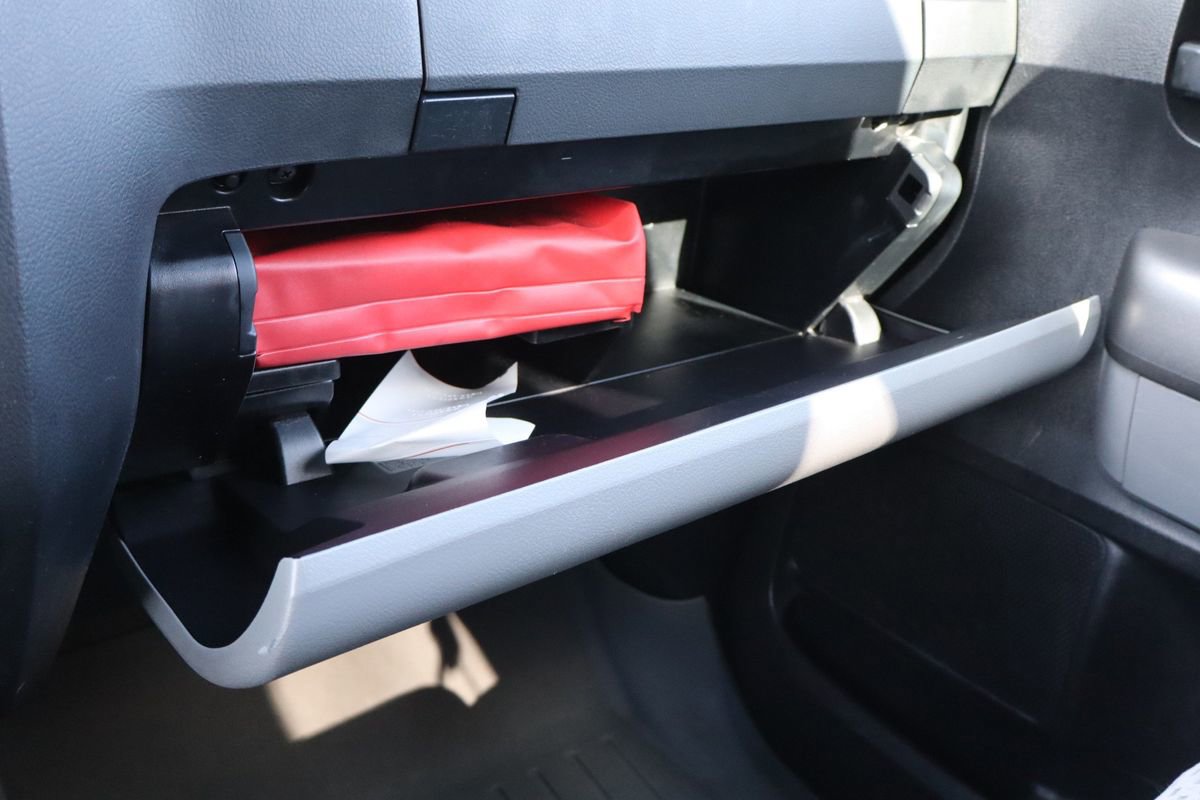 Used 2010 Toyota Tundra 4x4 CrewMax image 38
