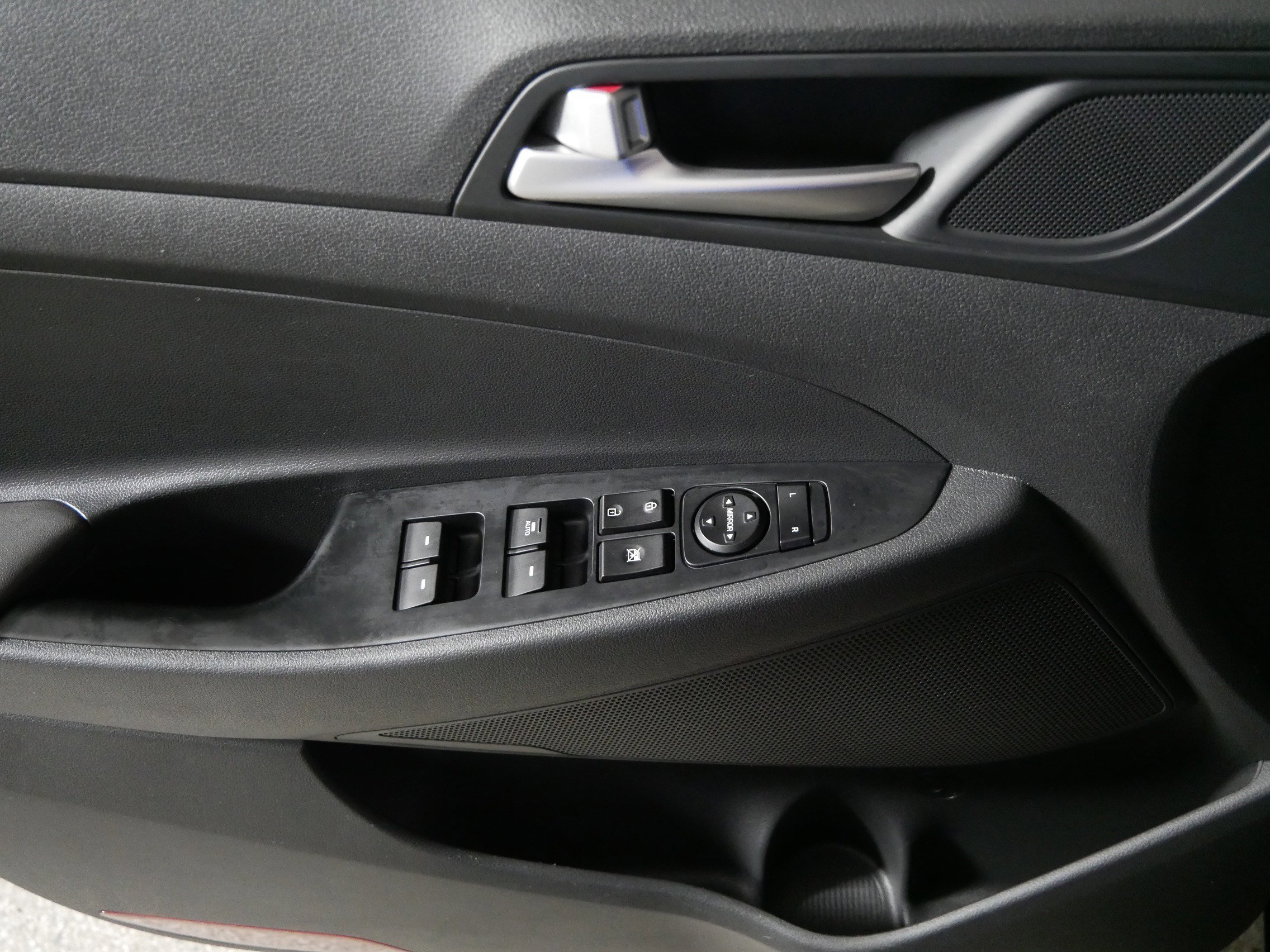 Used 2019 Hyundai Tucson Value AWD/4WD image 19