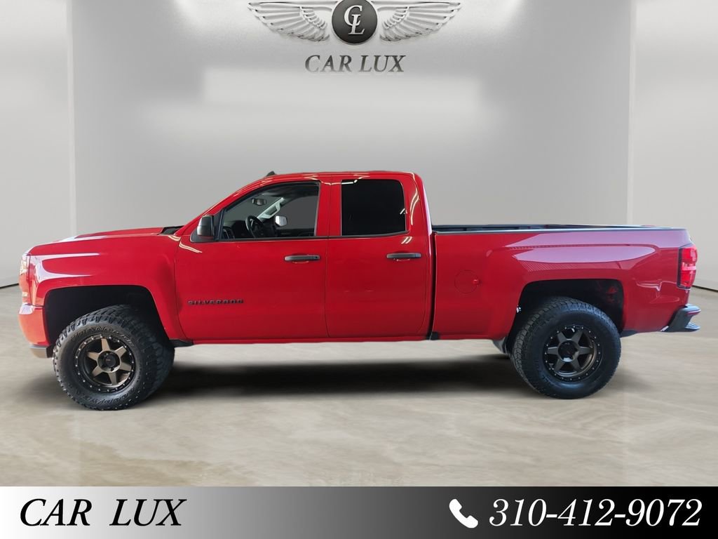 Used 2017 Chevrolet Silverado 1500 Custom w/ Custom Convenience Package image 2