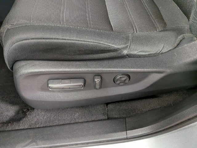 Used 2018 Honda CR-V EX image 13