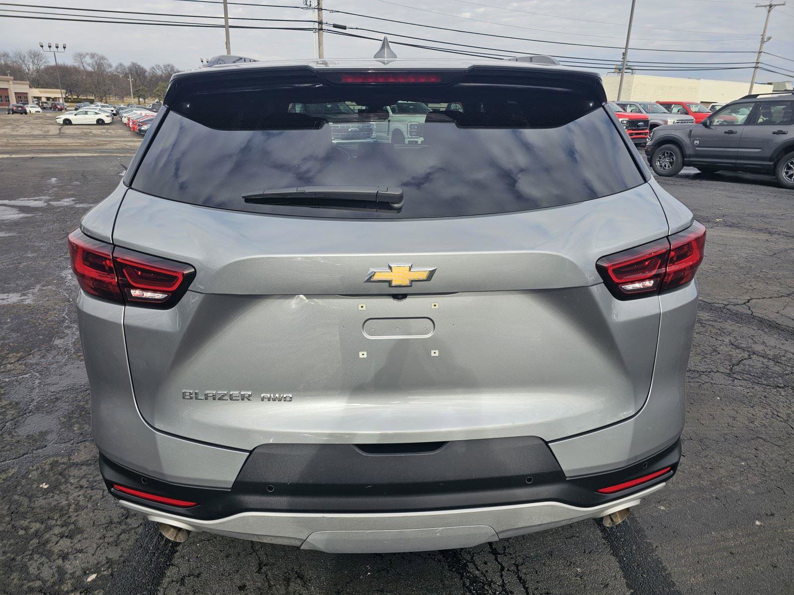 Used 2024 Chevrolet Blazer LT image 4