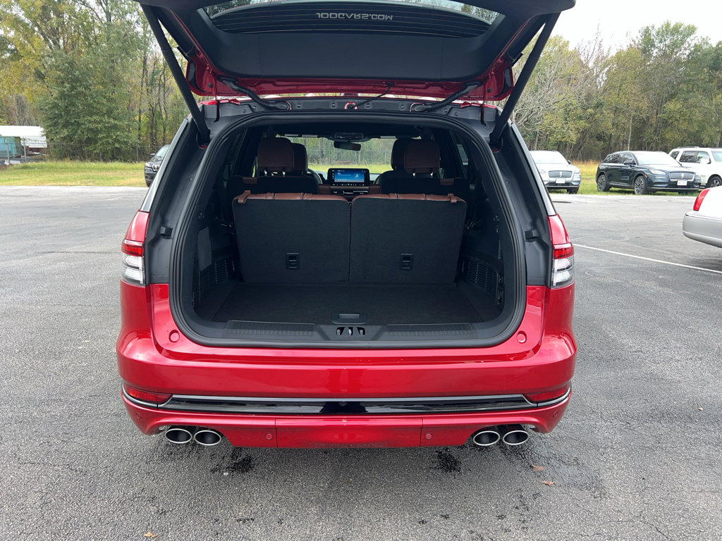 New 2026 Lincoln Aviator Reserve w/ Jet Appearance Package image 15