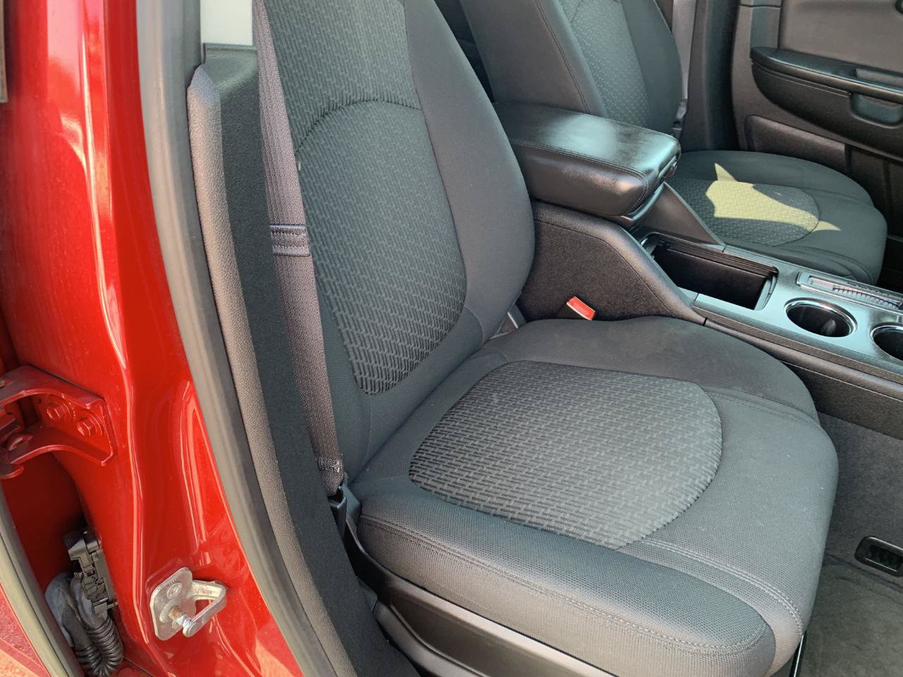 Used 2012 Chevrolet Traverse LT w/ All-Star Edition FWD image 36