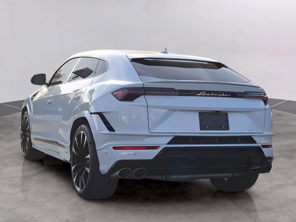 Used 2024 Lamborghini Urus S image 7