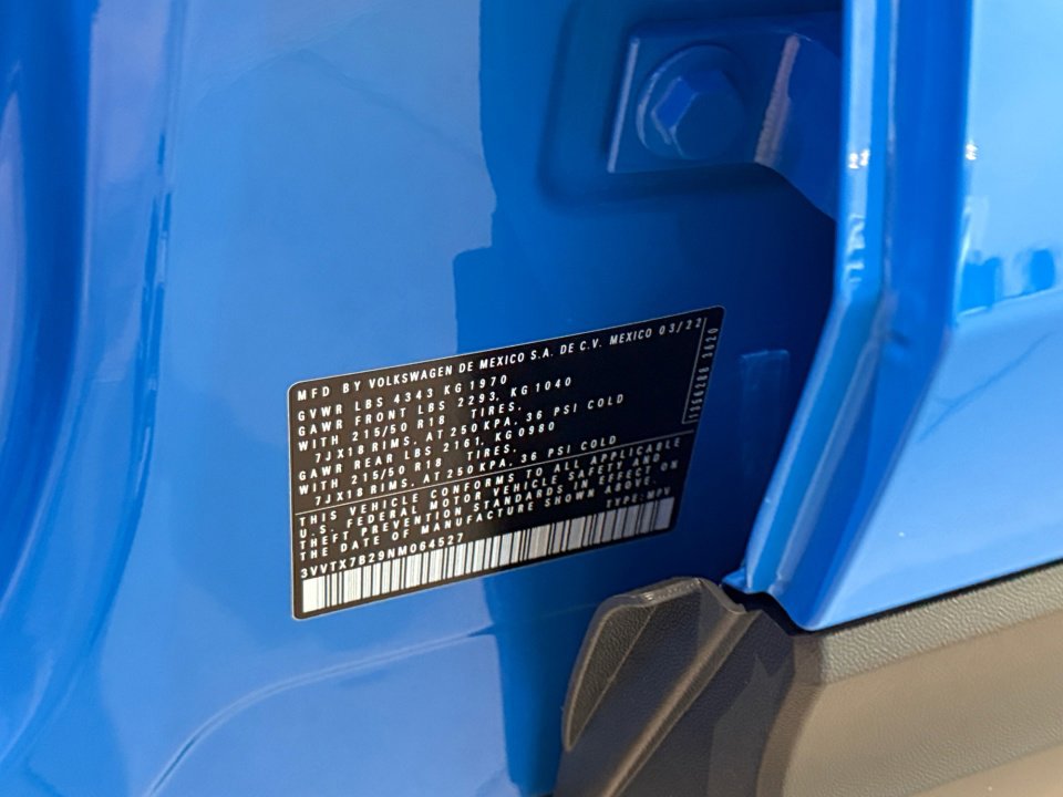 Certified 2022 Volkswagen Taos SE w/ Panoramic Sunroof Package image 39