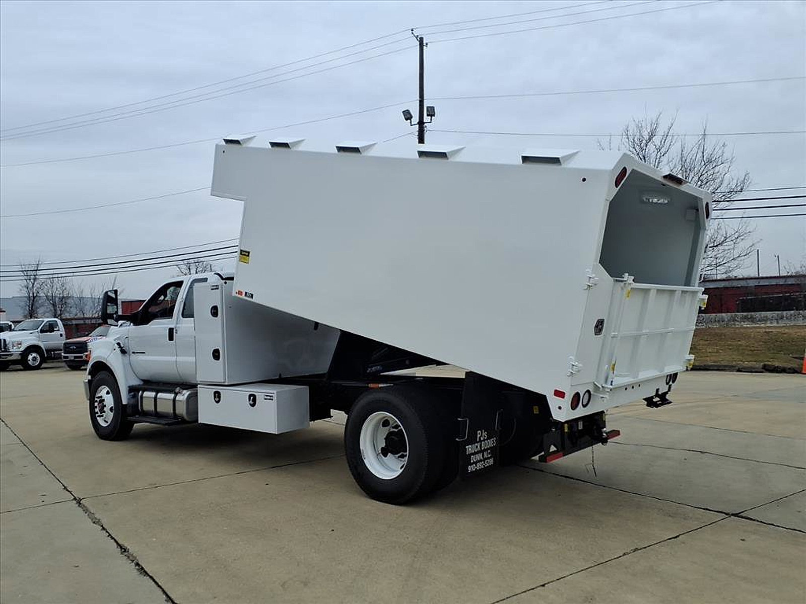 New 2026 Ford F750 2WD SuperCab Super Duty image 7