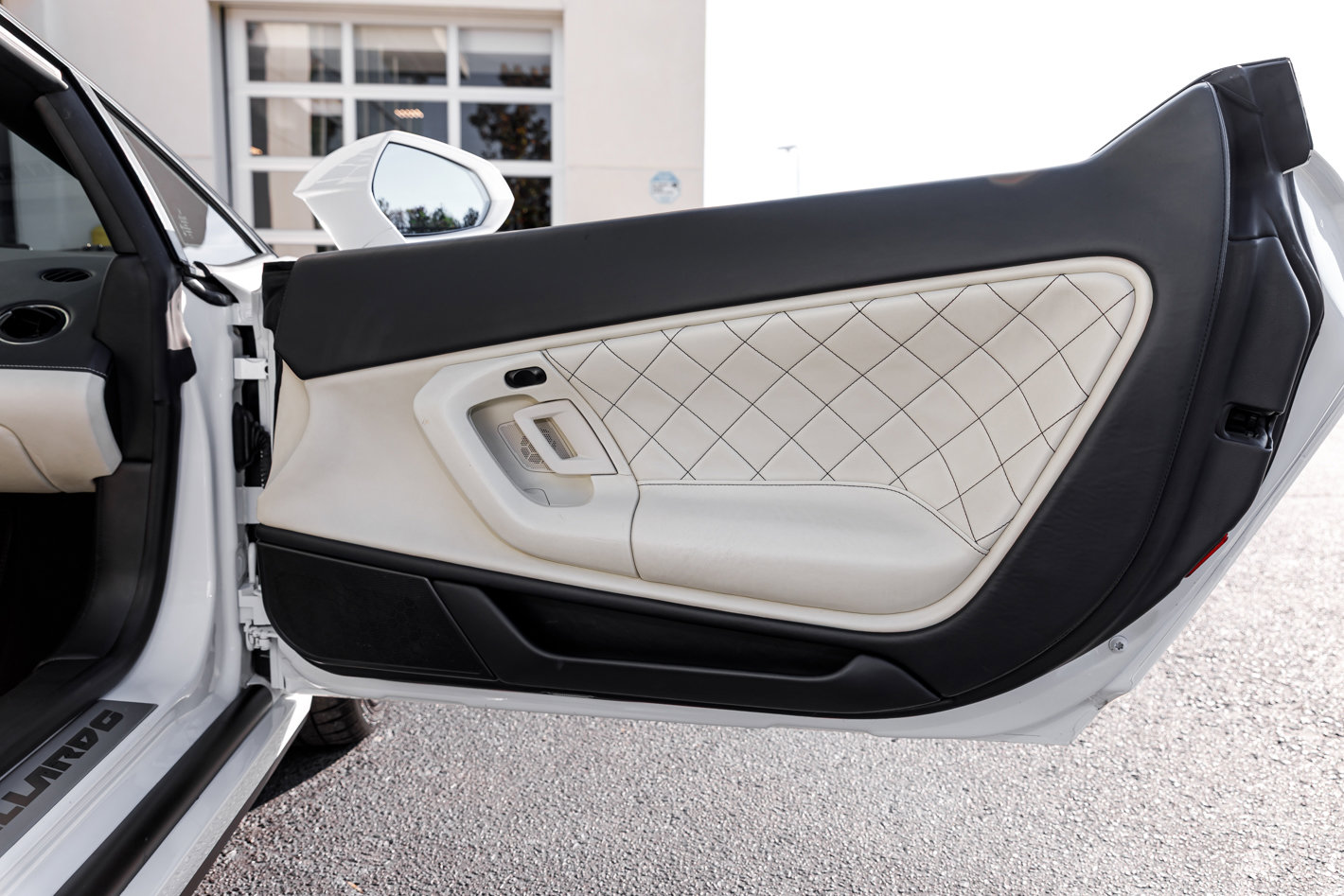 Used 2014 Lamborghini Gallardo LP 550-2 image 37