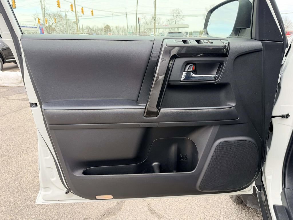Certified 2023 Toyota 4Runner 40th Anniversary SE image 18