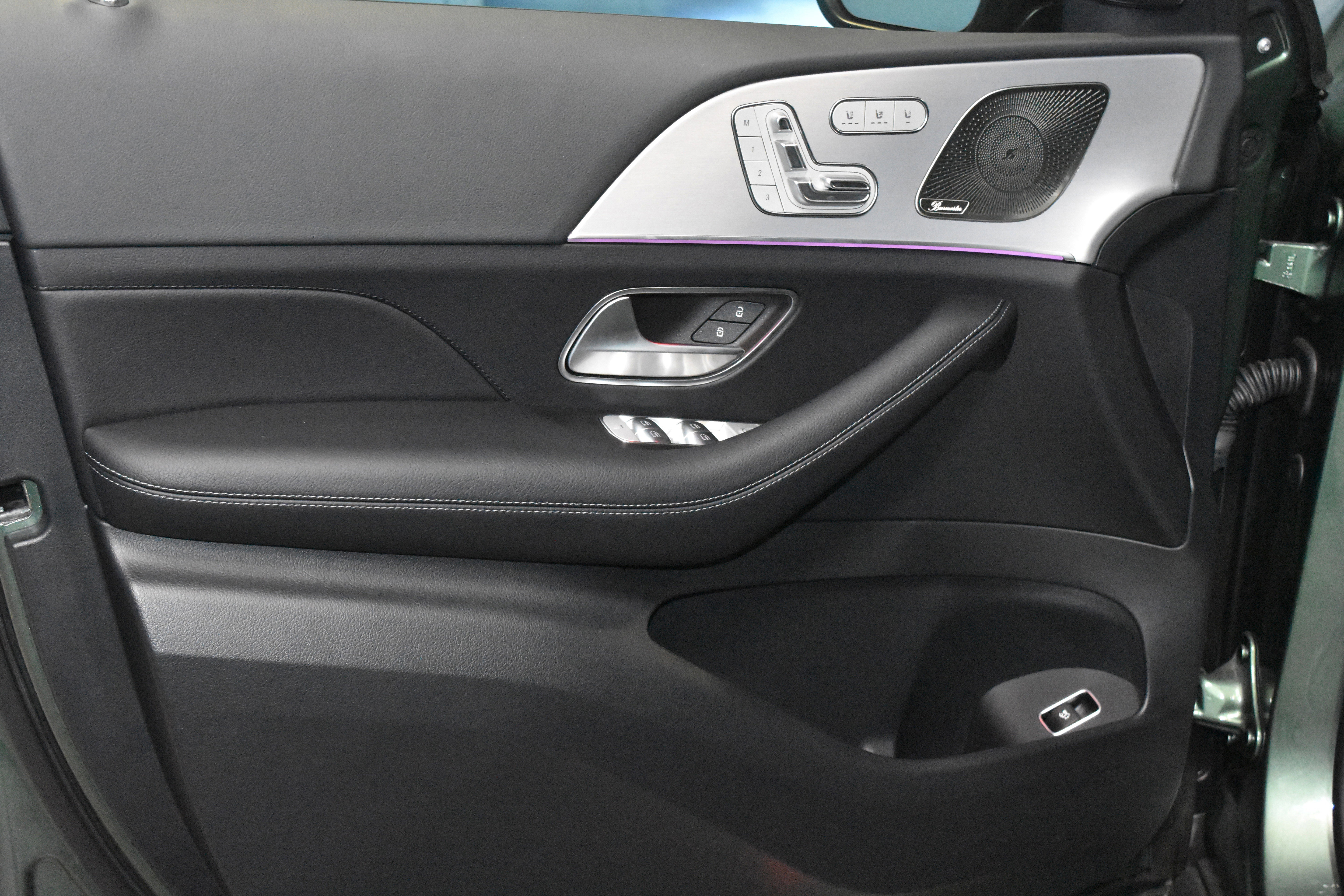 New 2026 Mercedes-Benz GLS 450 4MATIC image 3