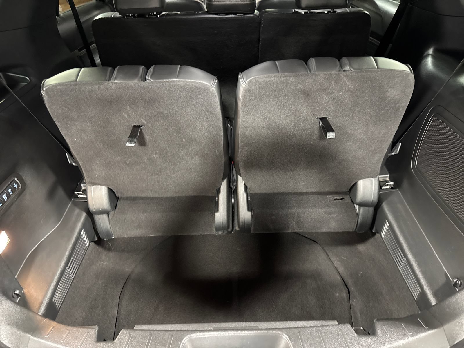 Used 2018 Ford Explorer Platinum AWD/4WD image 28