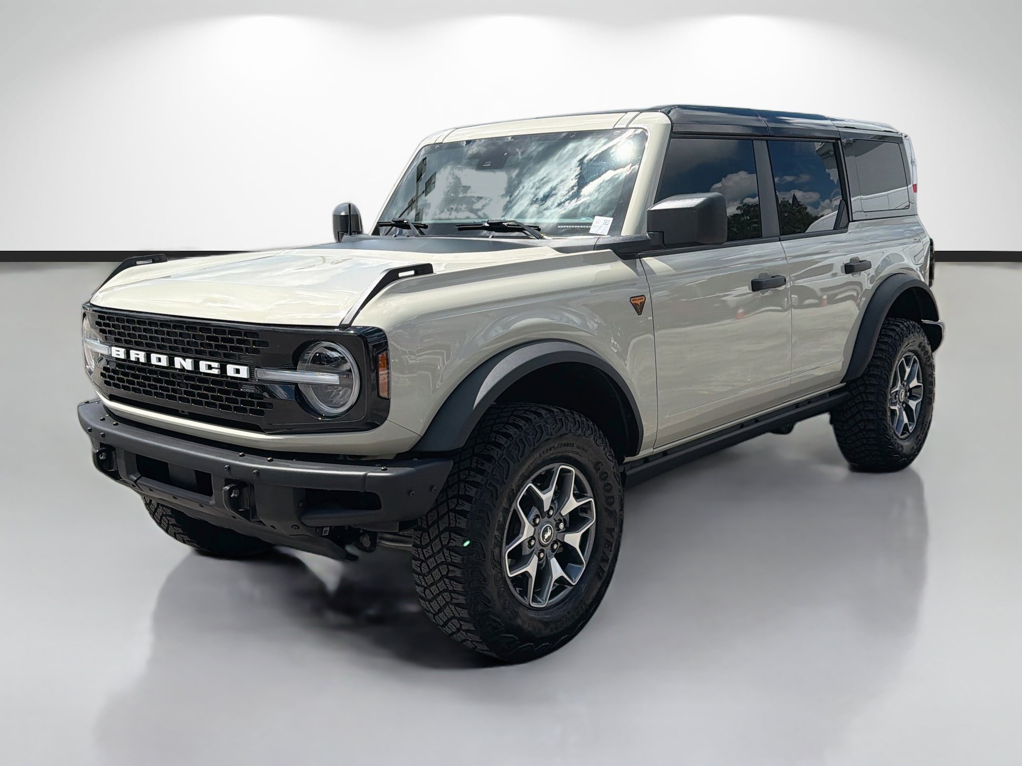 Used 2025 Ford Bronco Badlands AWD/4WD image 7