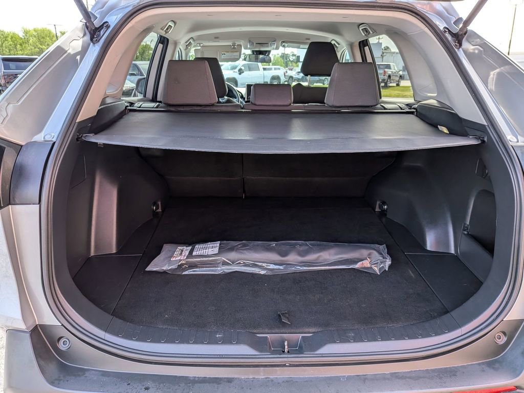 Used 2024 Toyota RAV4 XLE image 25
