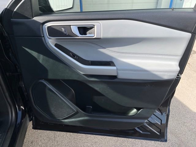 Used 2023 Ford Explorer XLT w/ Equipment Group 202A image 42