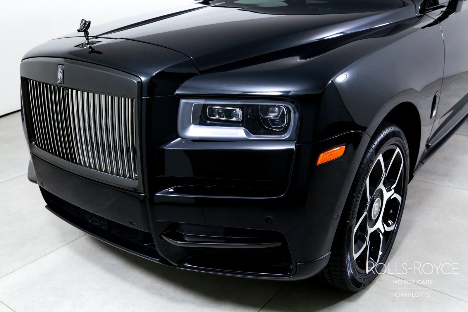 Used 2021 Rolls-Royce Cullinan Black Badge AWD/4WD image 44