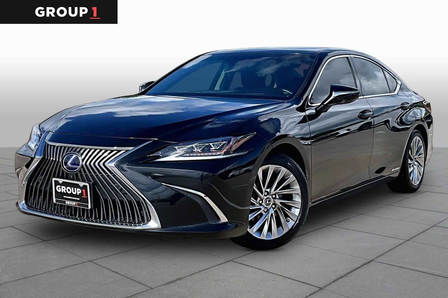 Used 2021 Lexus ES 300h Ultra Luxury w/ Accessory Package 2 FWD image 1