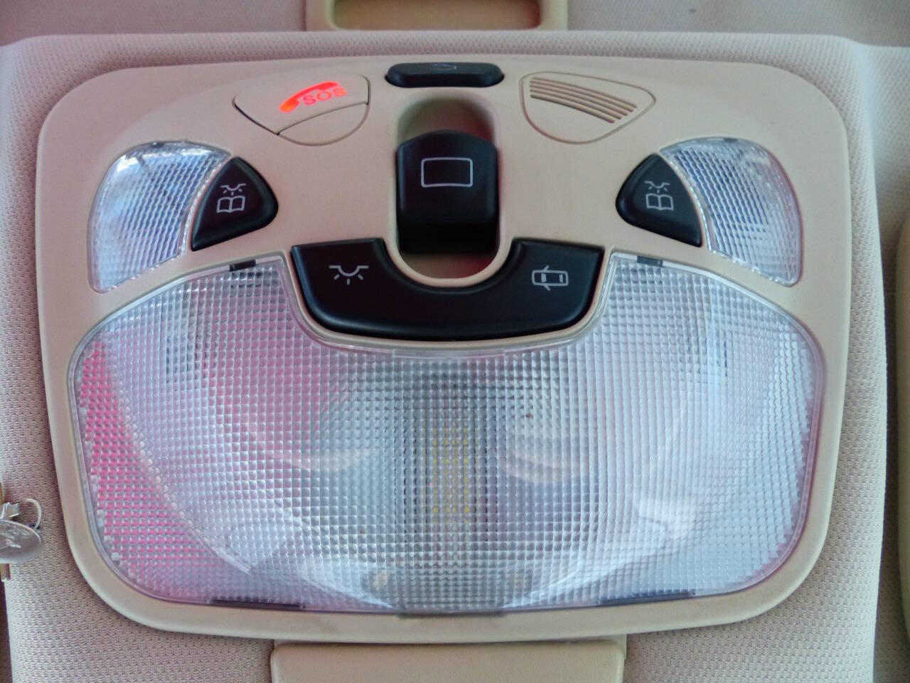 Used 2009 Mercedes-Benz CLK 350 Coupe image 32