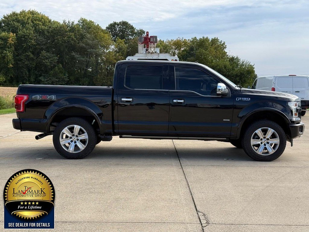 Used 2017 Ford F150 Platinum w/ Equipment Group 701A Luxury AWD/4WD image 4