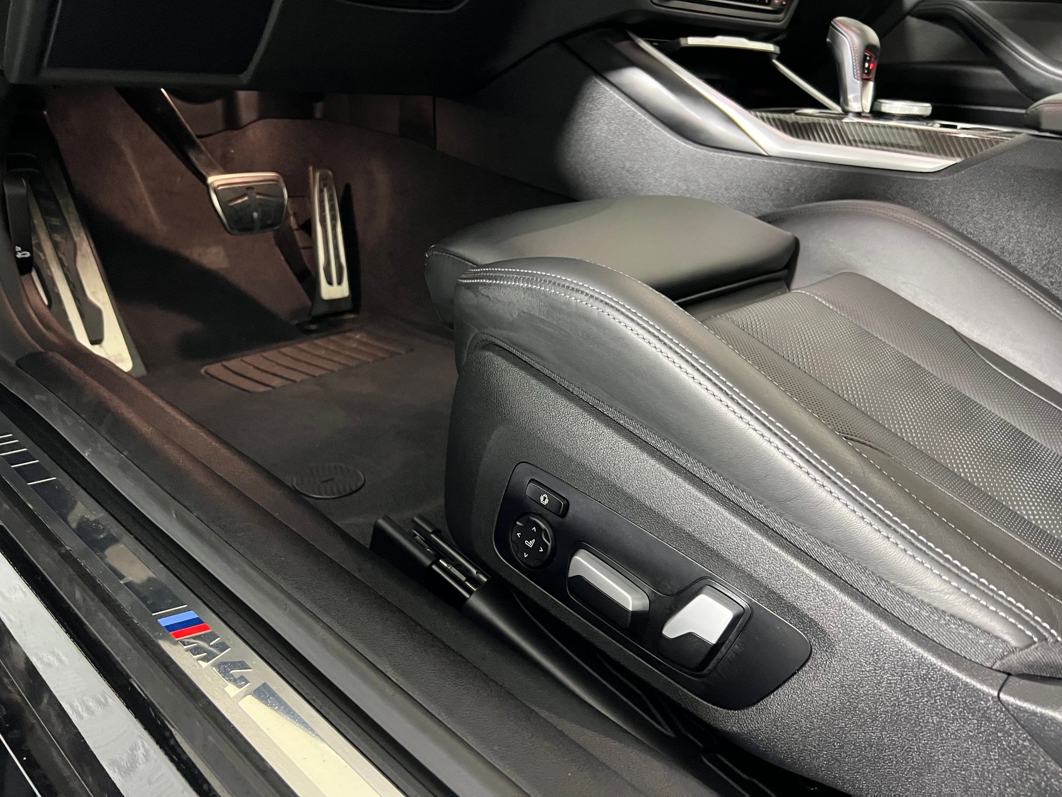 Used 2023 BMW M4 xDrive Competition w/ Executive Package image 13