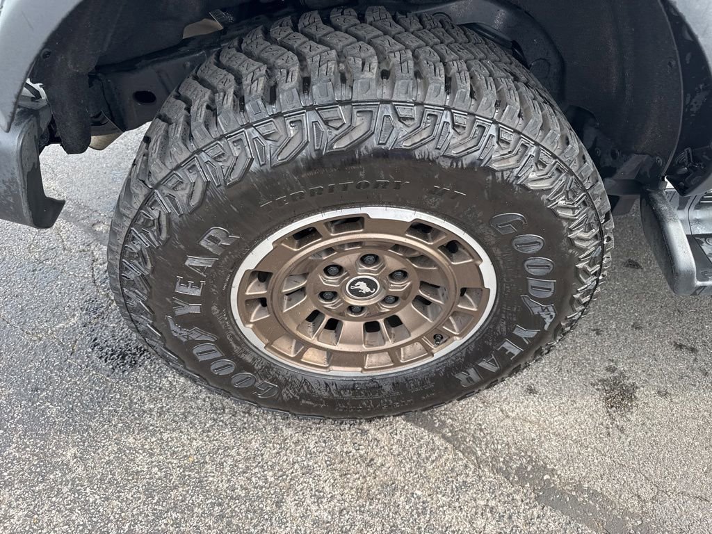 Used 2025 Ford Bronco Outer Banks AWD/4WD image 11