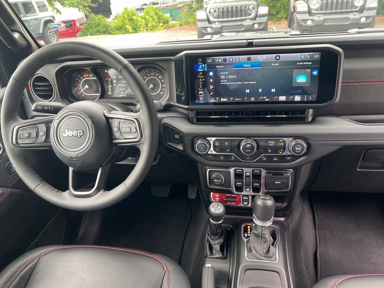 Used 2026 Jeep Wrangler Unlimited Rubicon AWD/4WD image 20