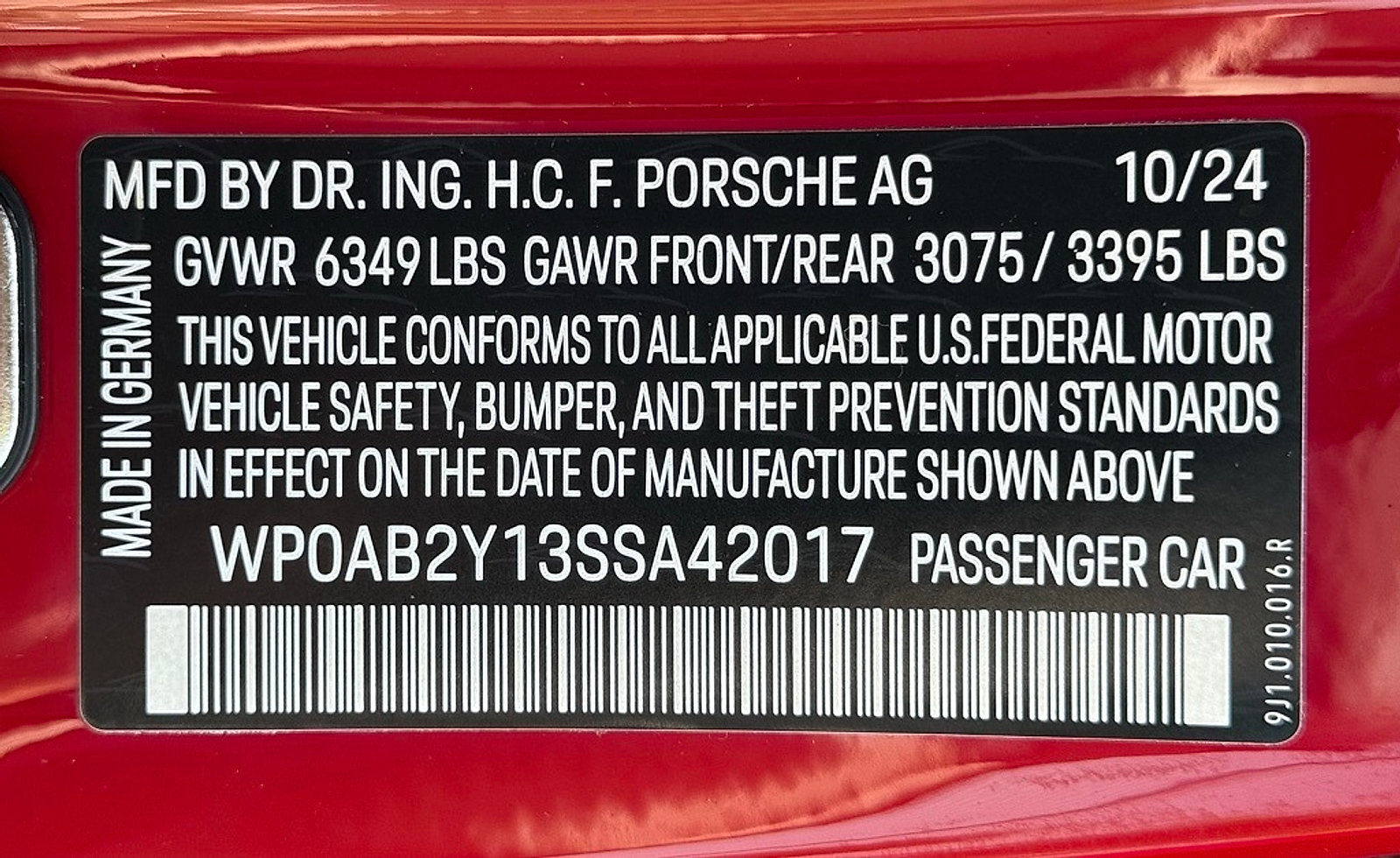New 2025 Porsche Taycan 4S AWD/4WD image 39