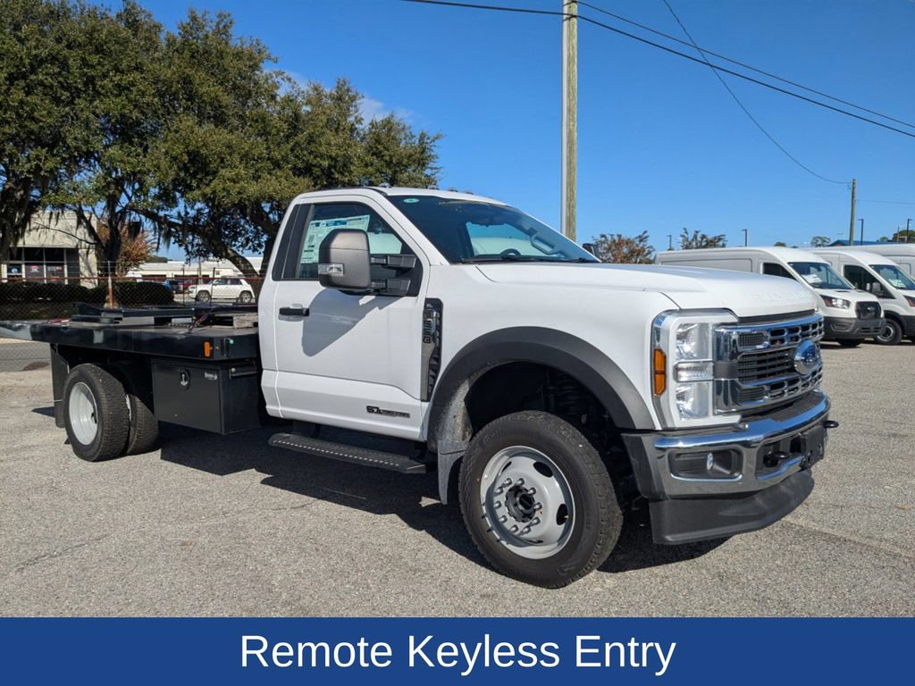 New 2025 Ford F550 4x4 Regular Cab Super Duty video 2