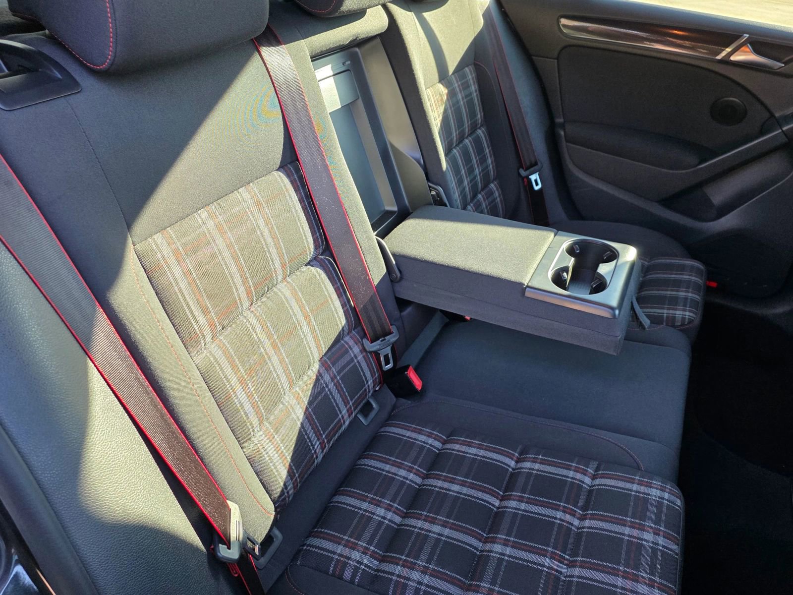 Used 2014 Volkswagen GTI Wolfsburg Edition image 34