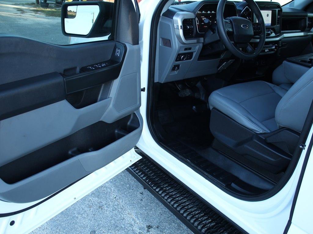 Used 2022 Ford F150 XL w/ Equipment Group 101A High RWD image 16