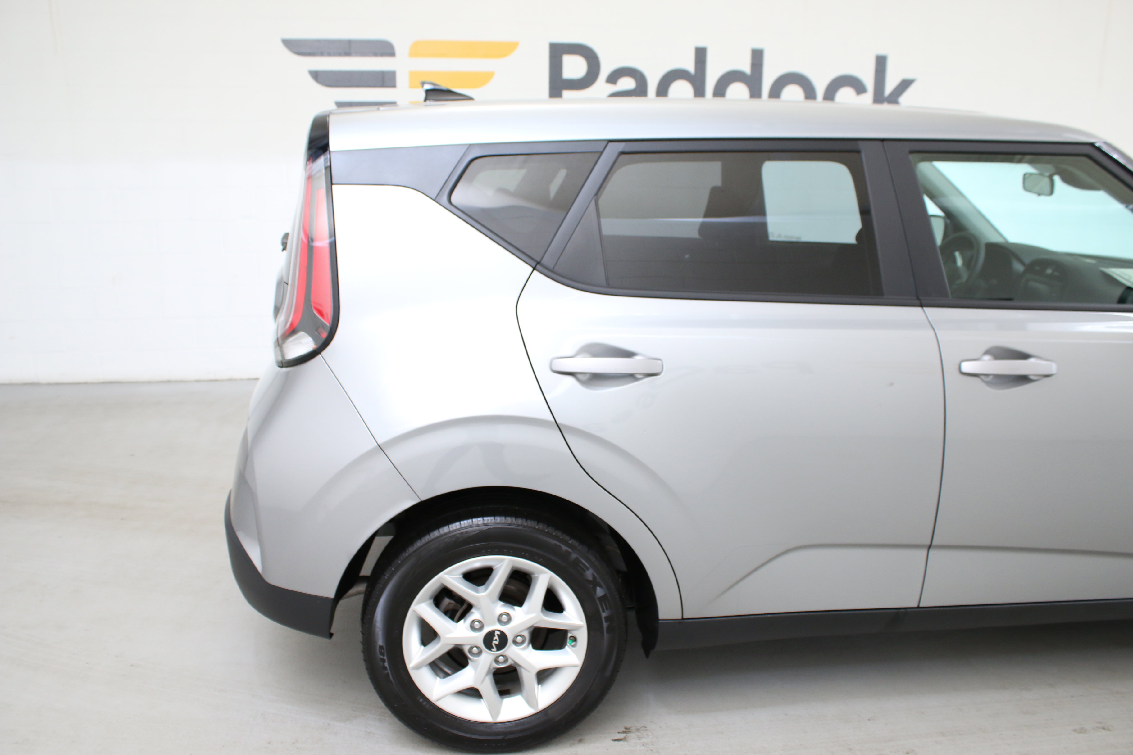 Used 2023 Kia Soul LX w/ LX Technology Package FWD image 10