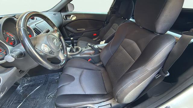 Used 2019 Nissan 370Z w/ Sport Package RWD image 12