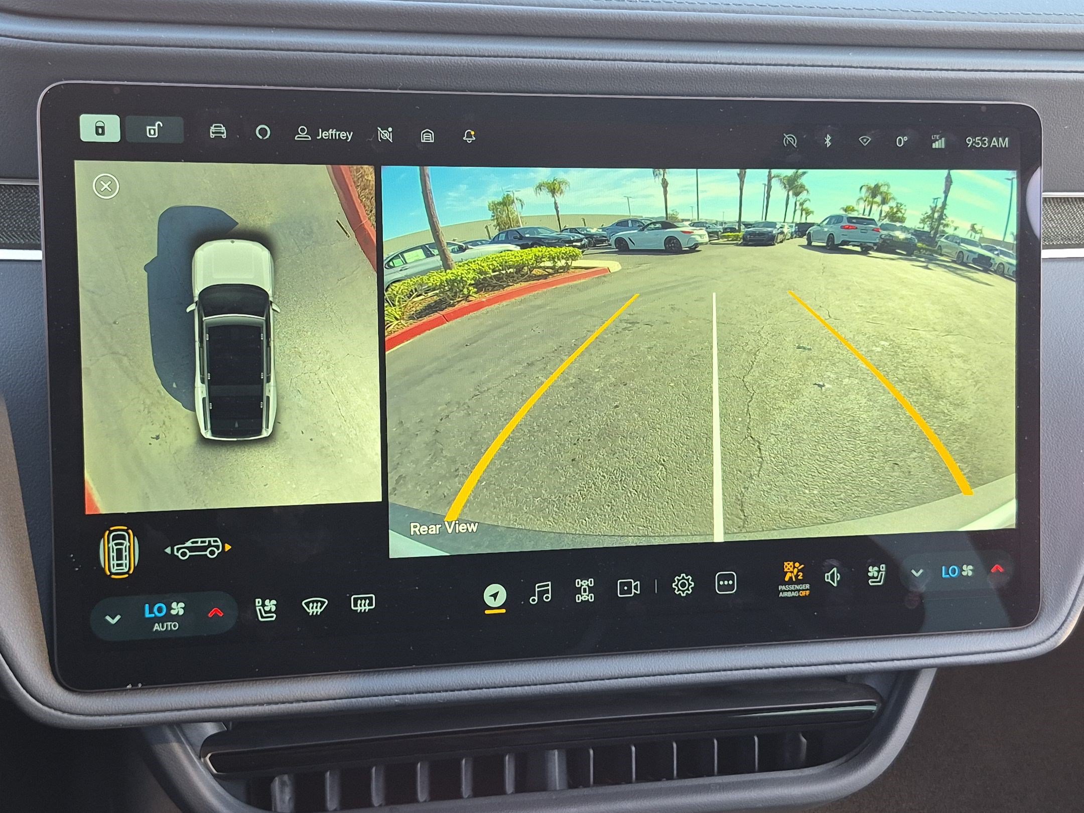 Used 2025 Rivian R1S Adventure Dual AWD/4WD image 24
