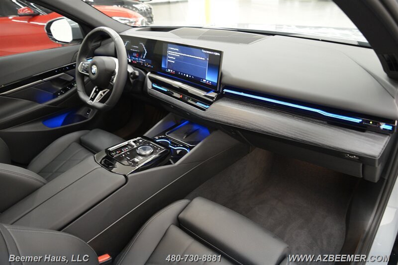 Used 2026 BMW 530i w/ M Sport Package RWD image 22
