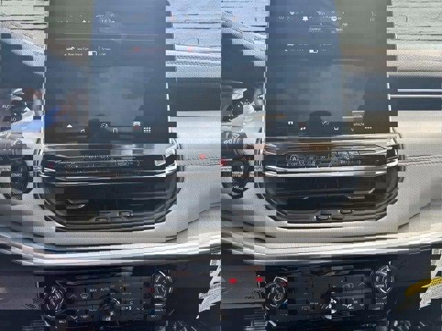 New 2025 Jeep Compass Limited w/ Sun & Sound Group image 36