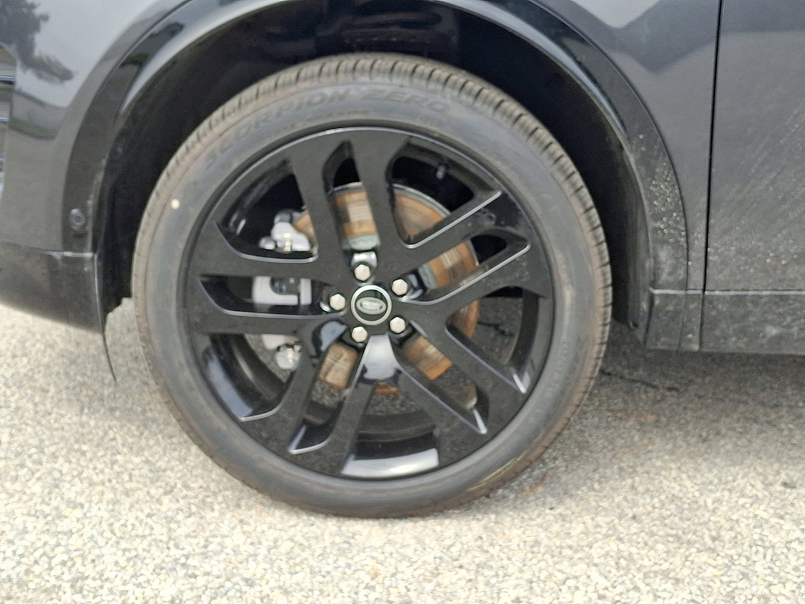 New 2026 Land Rover Discovery Sport Landmark image 2