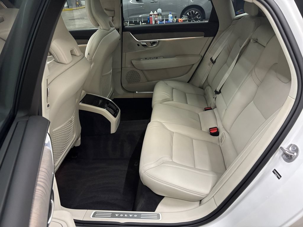 Certified 2025 Volvo S90 B6 Ultra AWD/4WD image 14