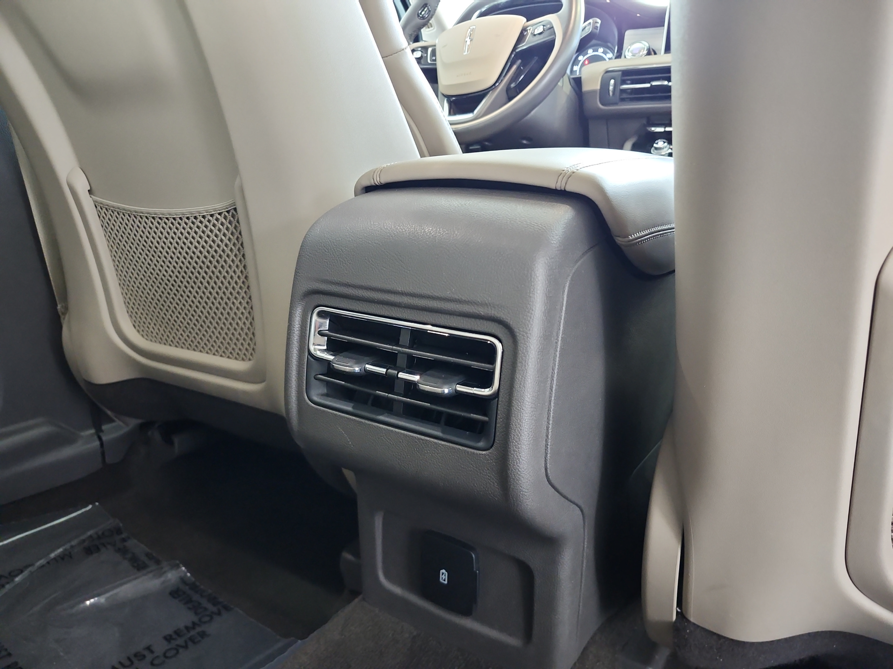 Used 2021 Lincoln Corsair FWD w/ Convenience Package image 18
