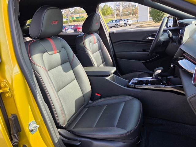 Used 2025 Chevrolet Trax RS w/ Driver Confidence Package image 18