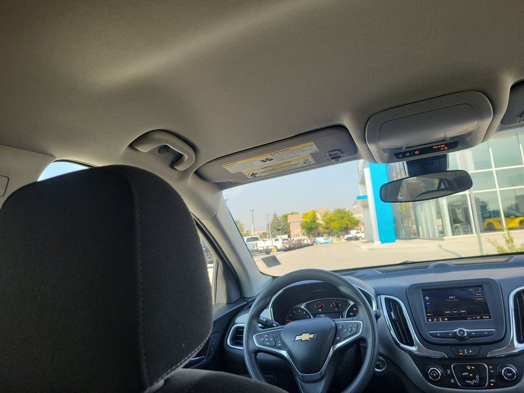 Used 2023 Chevrolet Equinox LS w/ LS Convenience Package AWD/4WD image 11